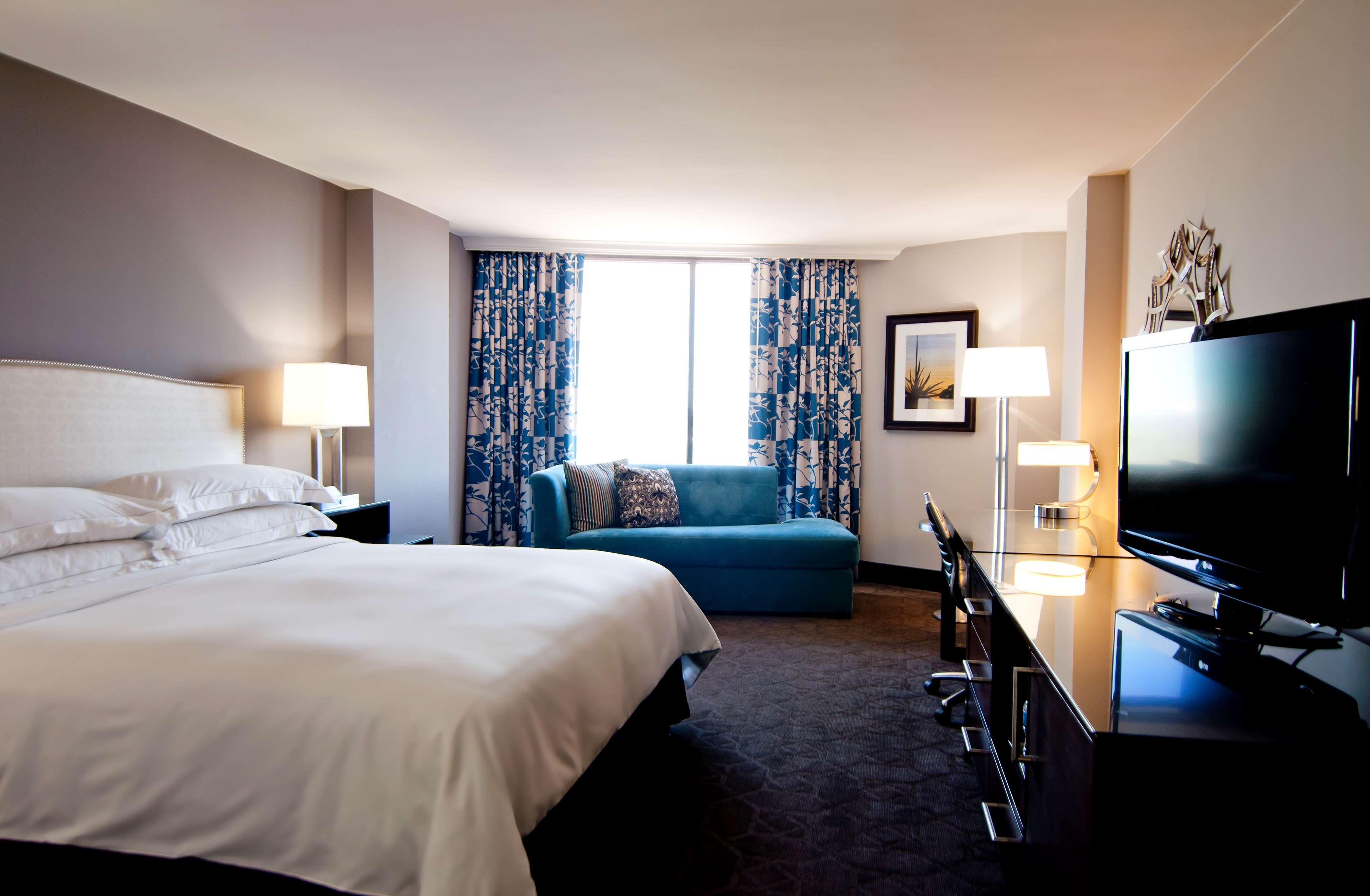 Hotel Hilton Arlington Esterno foto